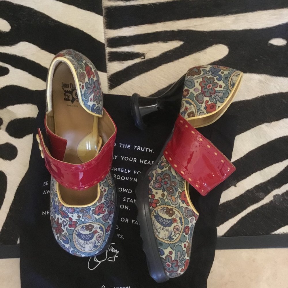 John Fluevog Zaza style shoes size 12 W 10 M New